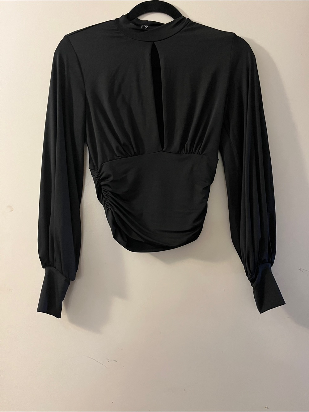 Windsor Black Keyhole Ruched Long-Sleeve Blouse